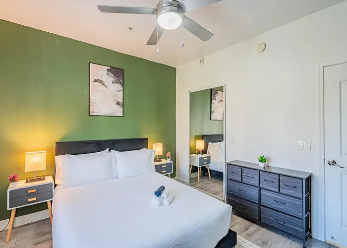 Near Asu & Diablo Stadium Pool Gym Parking Wd Apartment *
