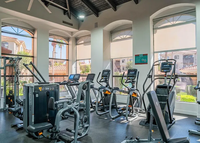 Apartment Near Asu & Diablo Stadium Pool Gym Parking Wd Tempe